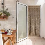 Elena's House 28 Дом отдыха *